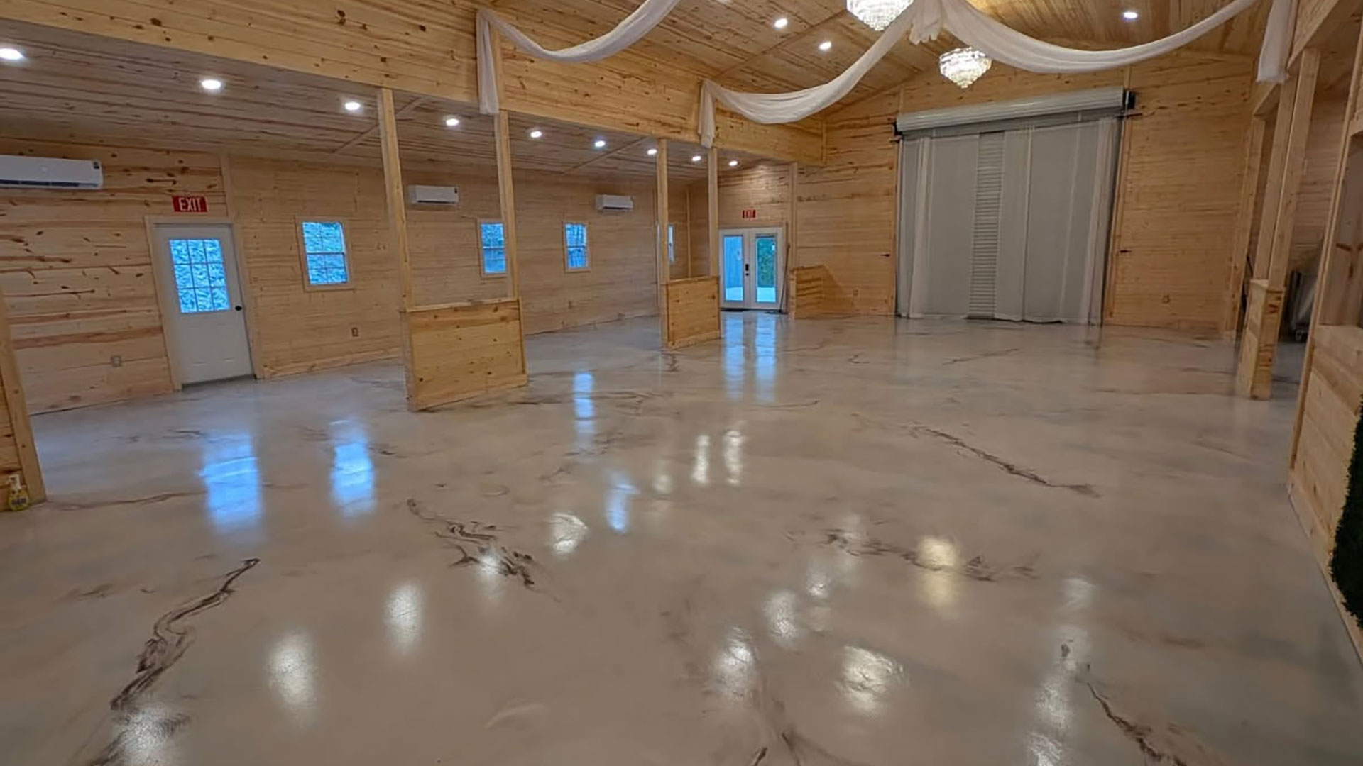 Mountain Top Memories - Reception Barn